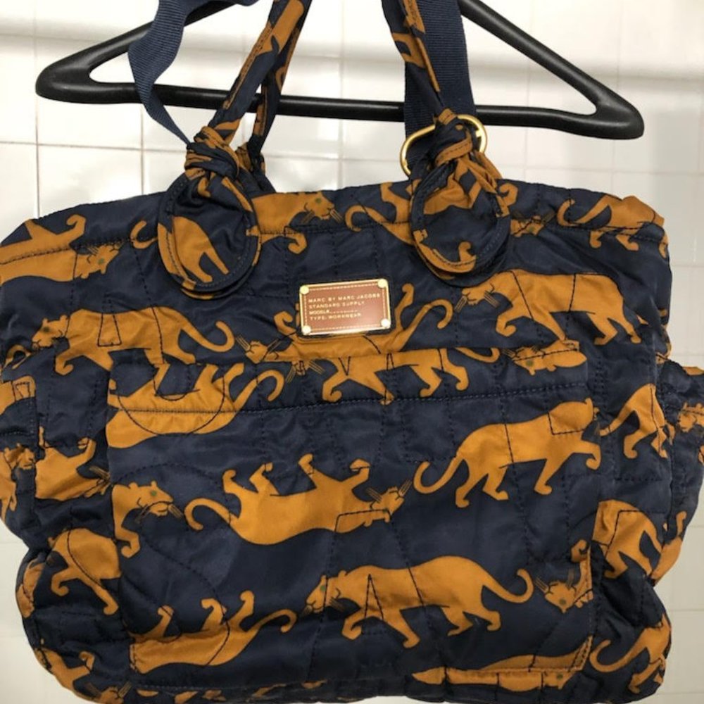 MARC BY MARC JACOBS PANTHER ELIZA TOTE BAG  **SOLD OUT PRINT**